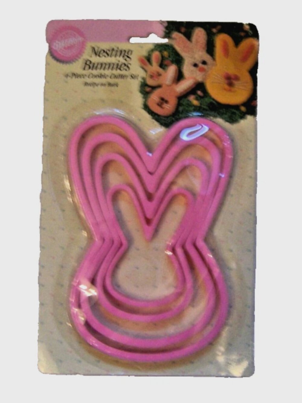 WILTON Nesting Bunnies 4-Piece Easter Cookie Cutter Set Vintage Pink NEW